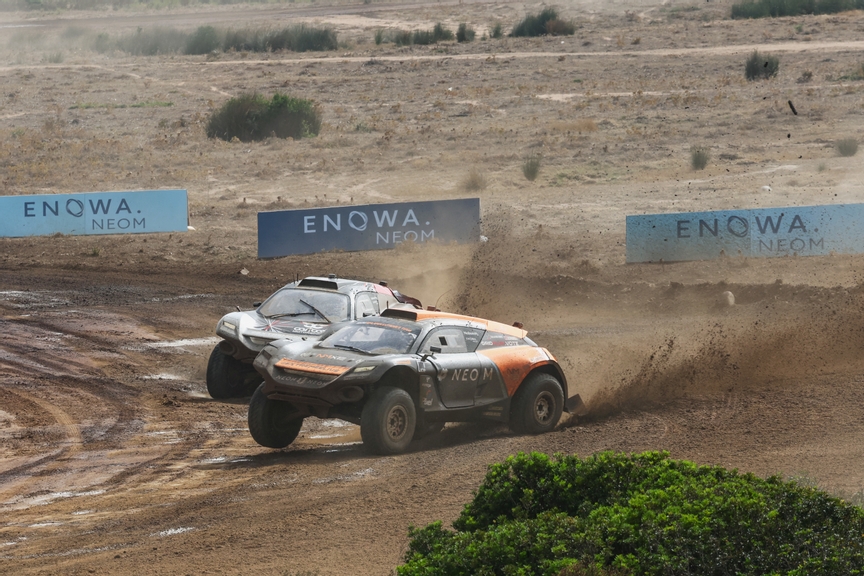 JULY 09: Emma Gilmour (NZL) / Tanner Foust (USA), NEOM McLaren Extreme E during the Island X-Prix on July 09, 2023. (Photo by Colin McMaster / LAT Images)