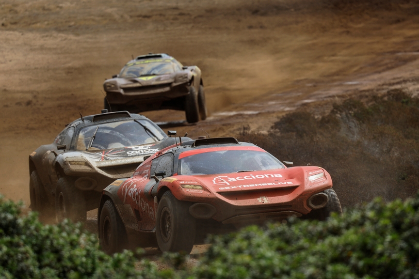 JULY 09: Laia Sanz (ESP) / Mattias Ekstrom (SWE), Acciona | Sainz XE Team during the Island X-Prix on July 09, 2023. (Photo by Sam Bloxham / LAT Images)