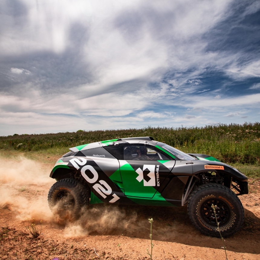 | Photographer: Shivraj Gohil| Event: Extreme E Filming Day| Circuit: Hippodrome of Évry| Location: Evry|Country: France| Car: Odyssey 21|