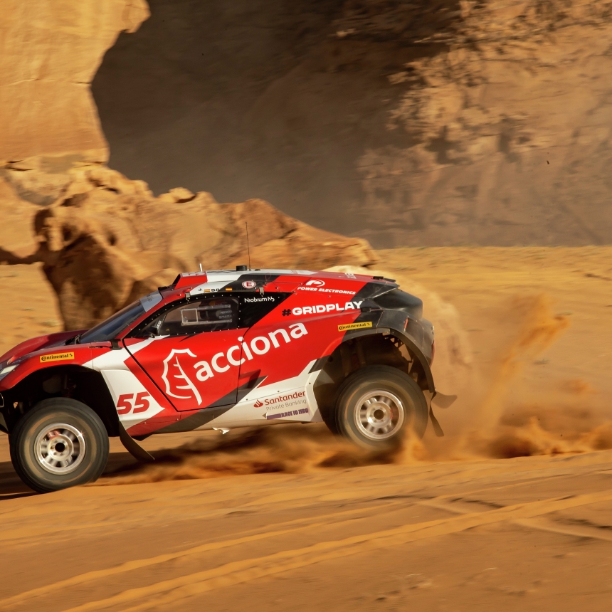 ALULA, SAUDI ARABIA - APRIL 04: Laia Sanz/Carlos Sainz (ESP), Acciona | Sainz XE Team during the Desert X-Prix at AlUla on April 04, 2021 in AlUla, Saudi Arabia. (Photo by Colin McMaster / LAT Images)