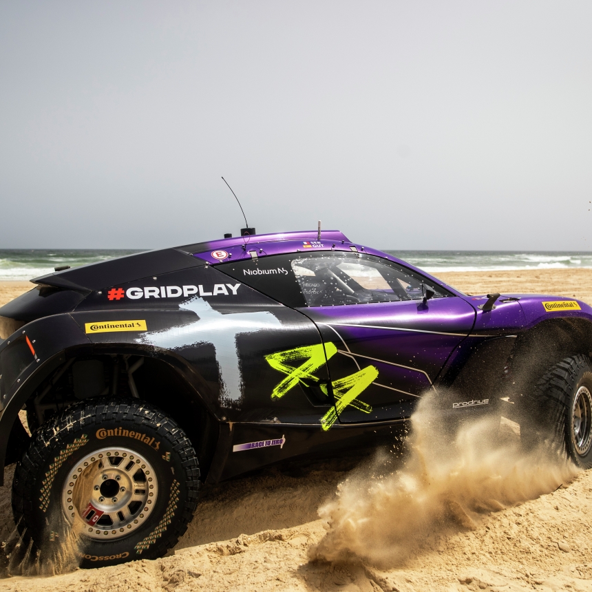 LAC ROSE, SENEGAL - MAY 29: Cristina Gutierrez (ESP)/Sebastien Loeb (FRA), X44 during the Ocean X-Prix at Lac Rose on May 29, 2021 in Lac Rose, Senegal. (Photo by Sam Bloxham / LAT Images)