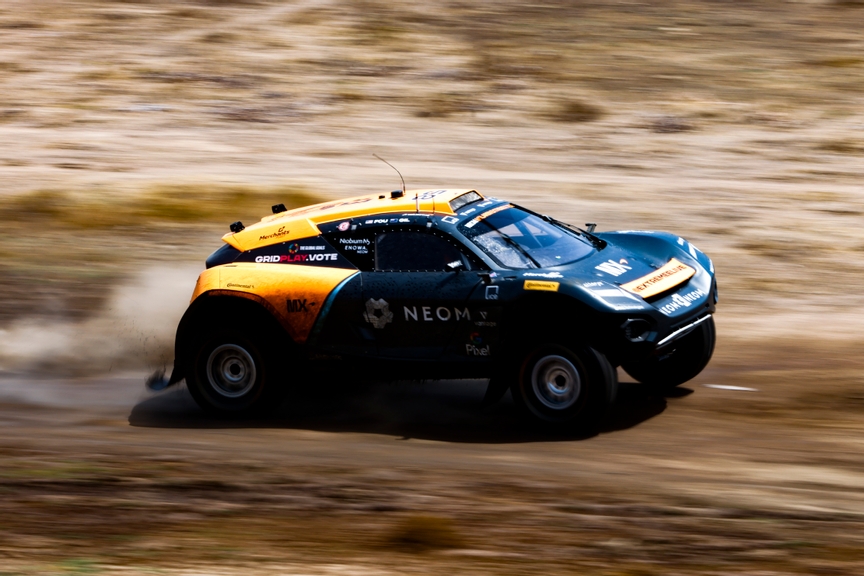JULY 05: Emma Gilmour (NZL) / Tanner Foust (USA), NEOM McLaren Extreme E during the Sardinia on July 05, 2022. (Photo by Andrew Ferraro / LAT Images)