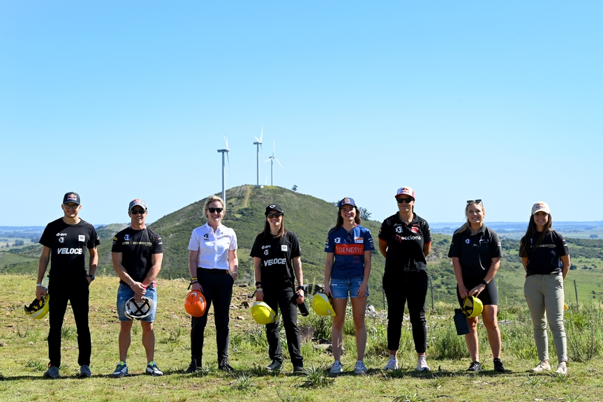 NOVEMBER 23: Kevin Hansen (SWE), Veloce Racing, Sebastien Loeb (FRA), Team X44, Emma Gilmour (NZL), NEOM McLaren Extreme E, Molly Taylor (AUS), Veloce Racing, Catie Munnings (GBR), Genesys Andretti United Extreme E, Laia Sanz (ESP), Acciona | Sainz XE Team, Klara Andersson (SWE), Abt Cupra XE, and Cristina Gutierrez (ESP), Team X44, visit a wind farm during the Punta del Este on November 23, 2022. (Photo by Sam Bagnall / LAT Images)