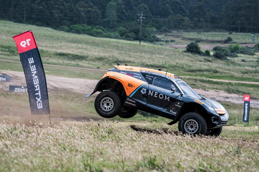 NOVEMBER 25: Emma Gilmour (NZL) / Tanner Foust (USA), NEOM McLaren Extreme E during the Punta del Este on November 25, 2022. (Photo by Charly Lopez / LAT Images)