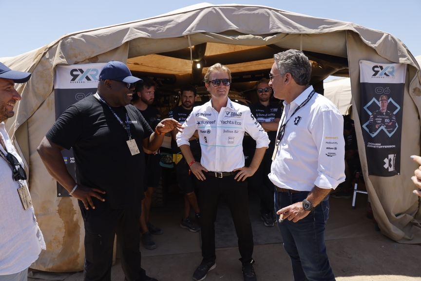 CAPO TEULADA, SARDINIA, ITALY - JULY 10: DJ Carl Cox having a tour of the garages
Nico Rosberg, Rosberg X Racing Team Founder & CEO Alejandro Agag, CEO, Extreme E during the Sardinia II on July 10, 2022 in Capo Teulada, Sardinia, Italy. (Photo by Andrew Ferraro / LAT Images)